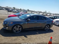 Ford Fusion Titanium 2020 3