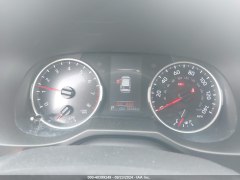 Toyota RAV4 LE Hybrid 2021 9