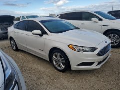 Ford Fusion Hybrid SE 2018 3