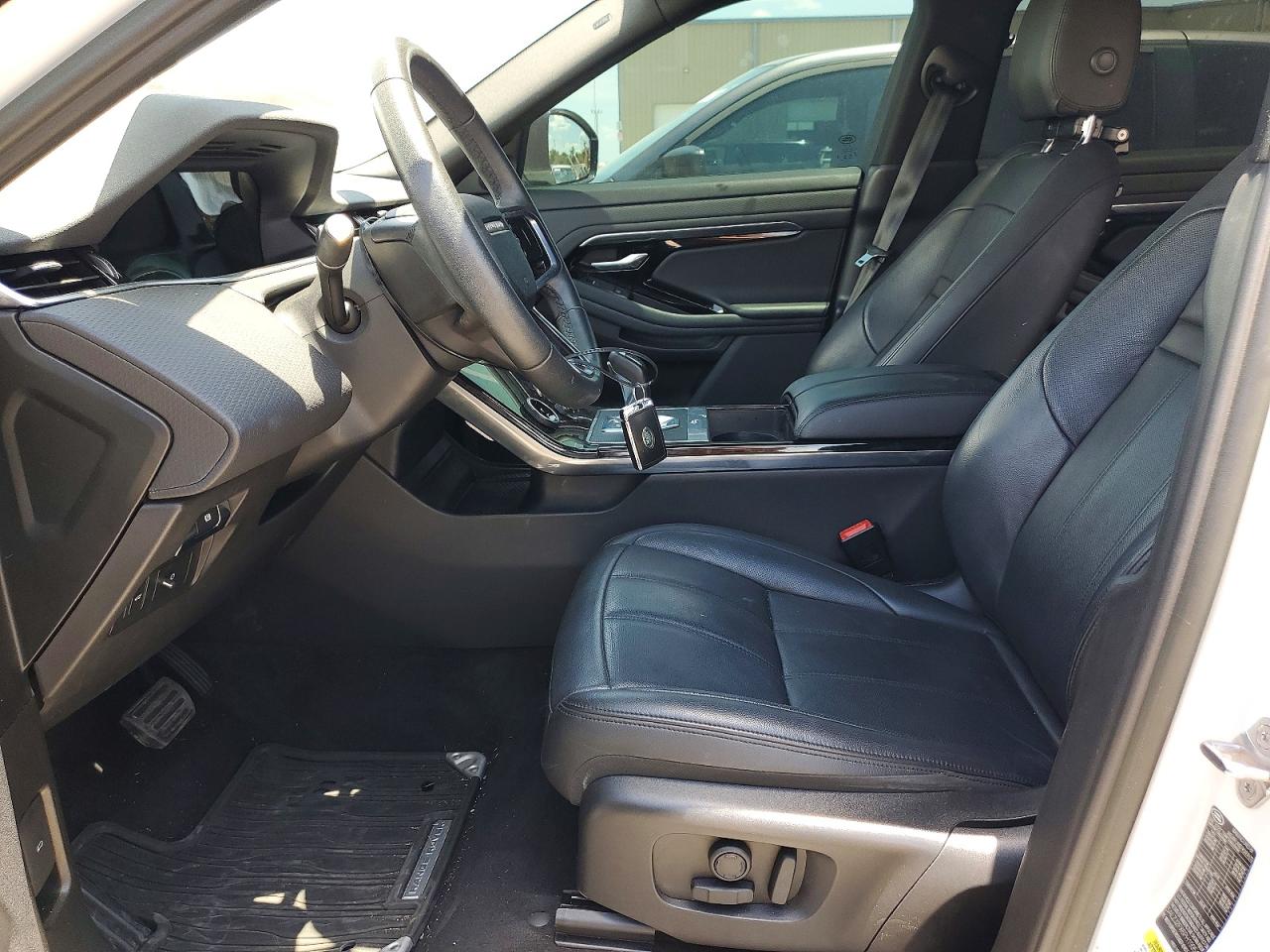 Land Rover Range Rover Evoque S 2023 6