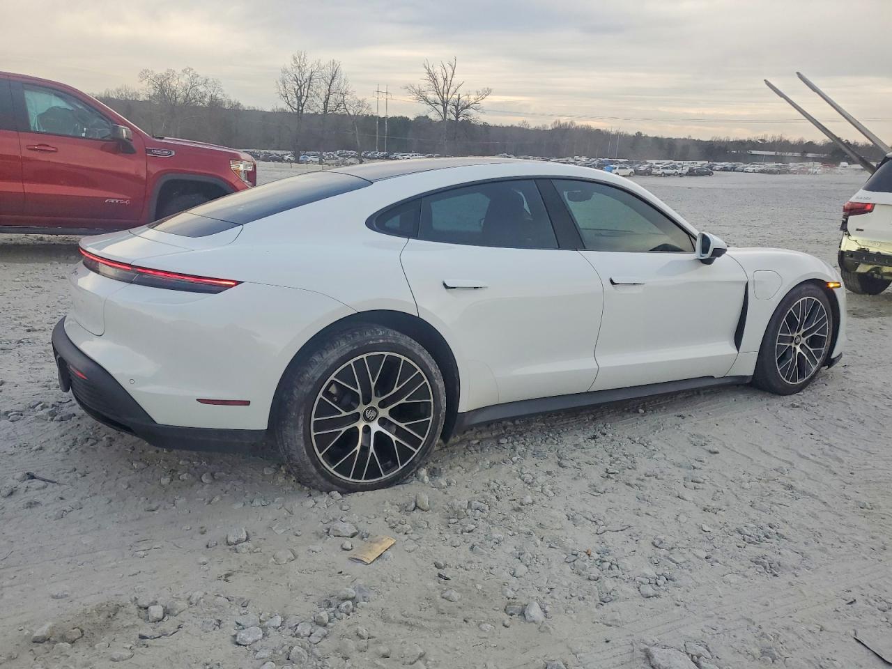 Porsche Taycan 2021 2