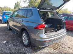 Volkswagen Tiguan S 2019 5