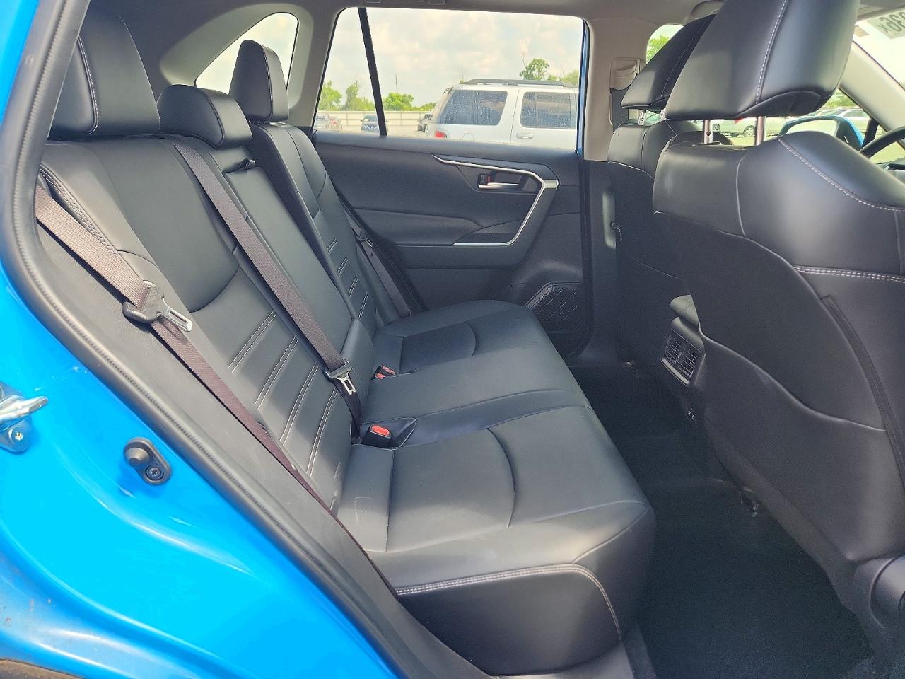 Toyota Rav4 XLE Premium 2019 10