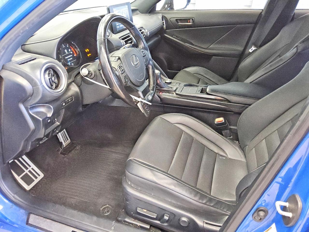 Lexus Is 350 F Sport 2022 6