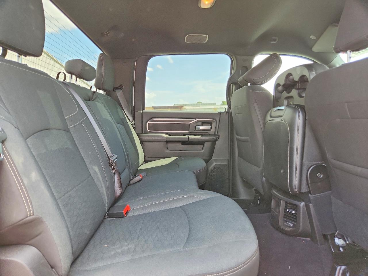 Ram 2500 Big Horn 2026 9