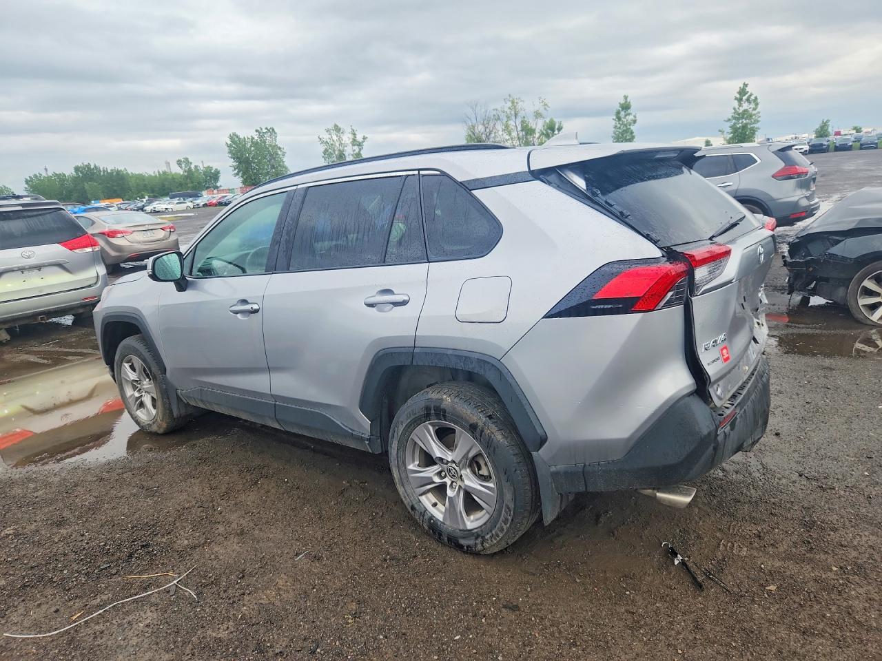 Toyota Rav4 XLE 2025 1