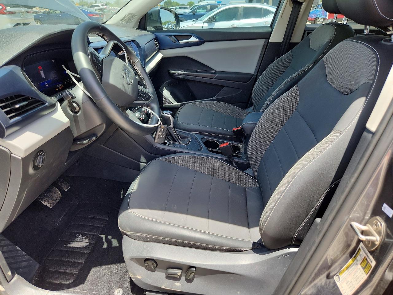 Volkswagen Taos SE 2022 6