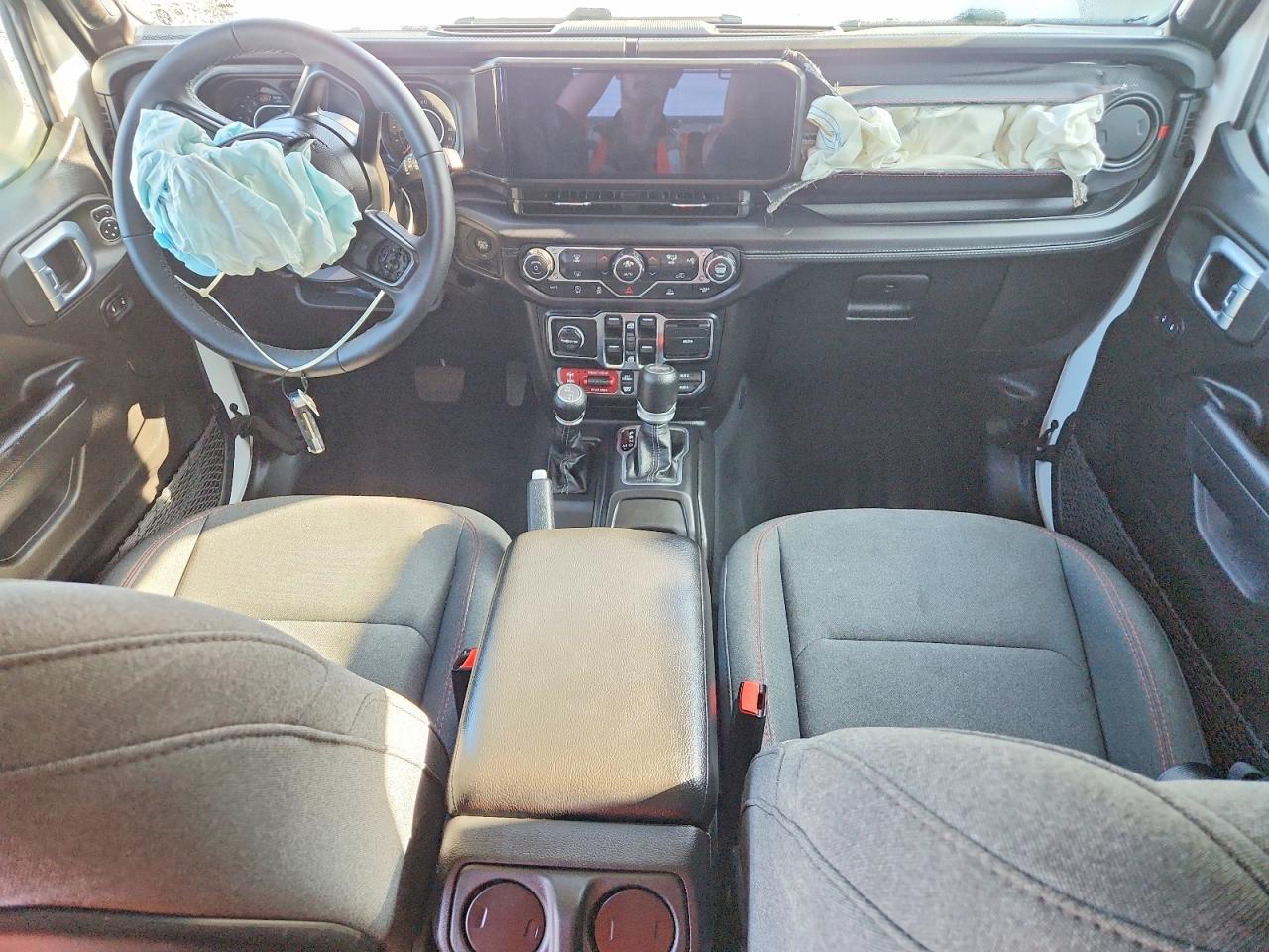 Jeep Wrangler Rubicon 2026 7