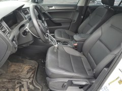 Volkswagen e-Golf SEL 2019 6