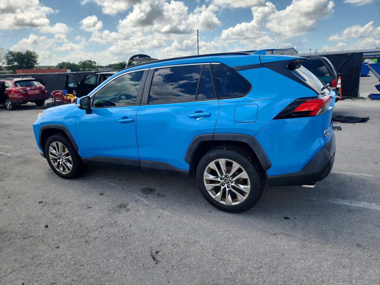 Toyota Rav4 XLE Premium 2019 1