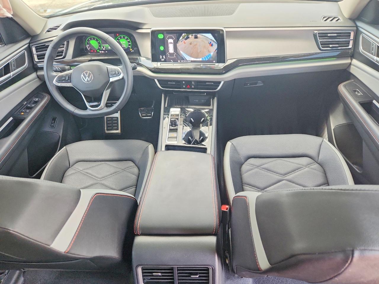 Volkswagen Atlas Peak Edition SE 2025 7