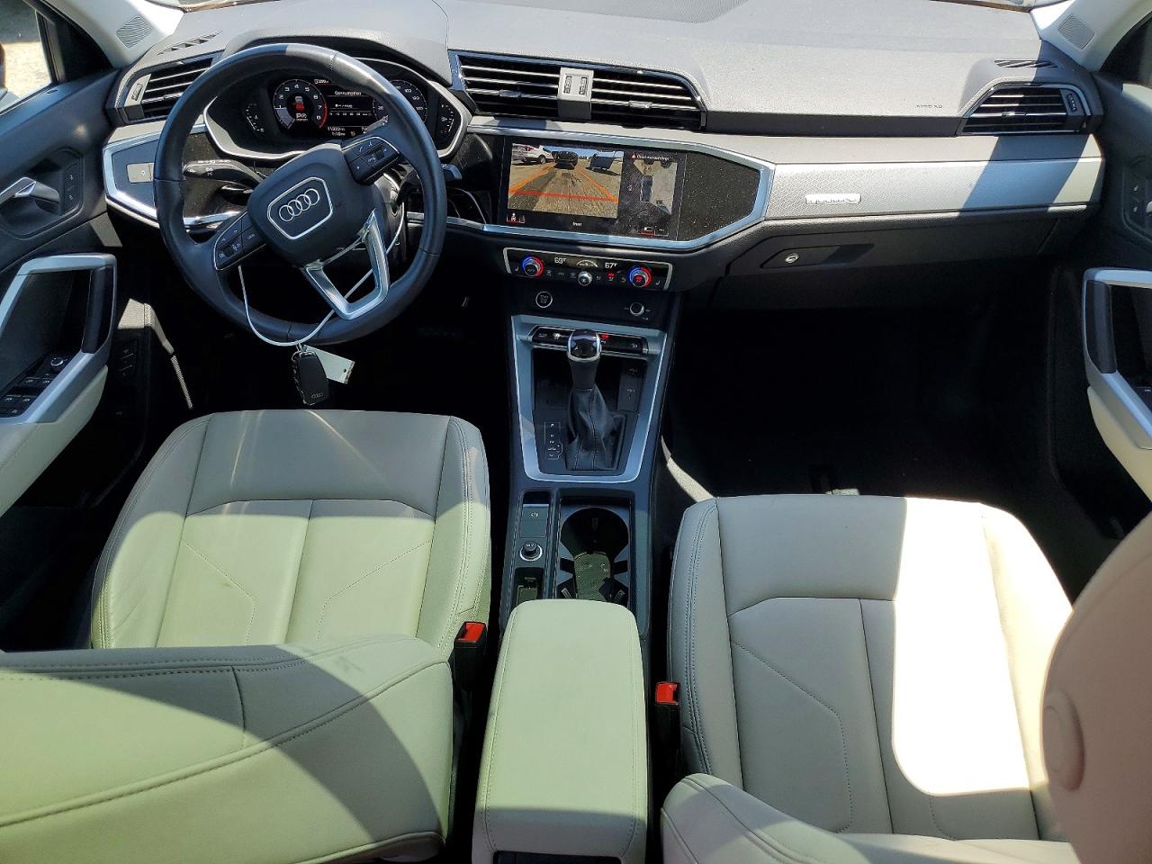 Audi Q3 Premium Plus S Line 45 2024 7