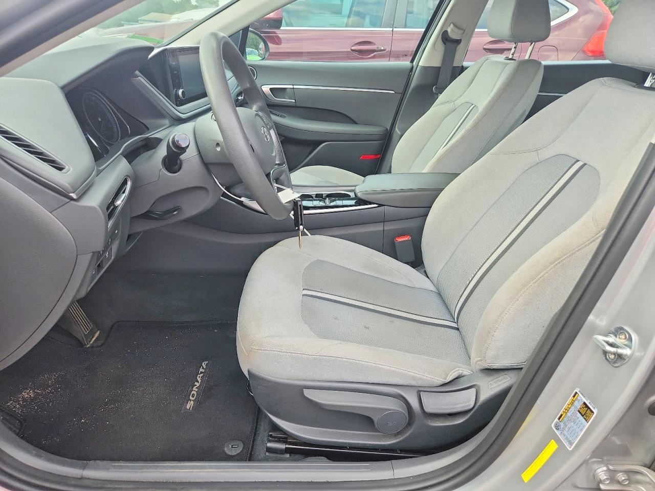 Hyundai Sonata SE 2021 6