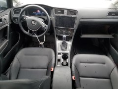 Volkswagen e-Golf SEL 2019 7