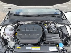 Volkswagen Golf GTI 2024 10