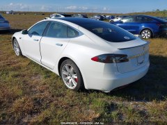 Tesla Model S Performance 2021 6