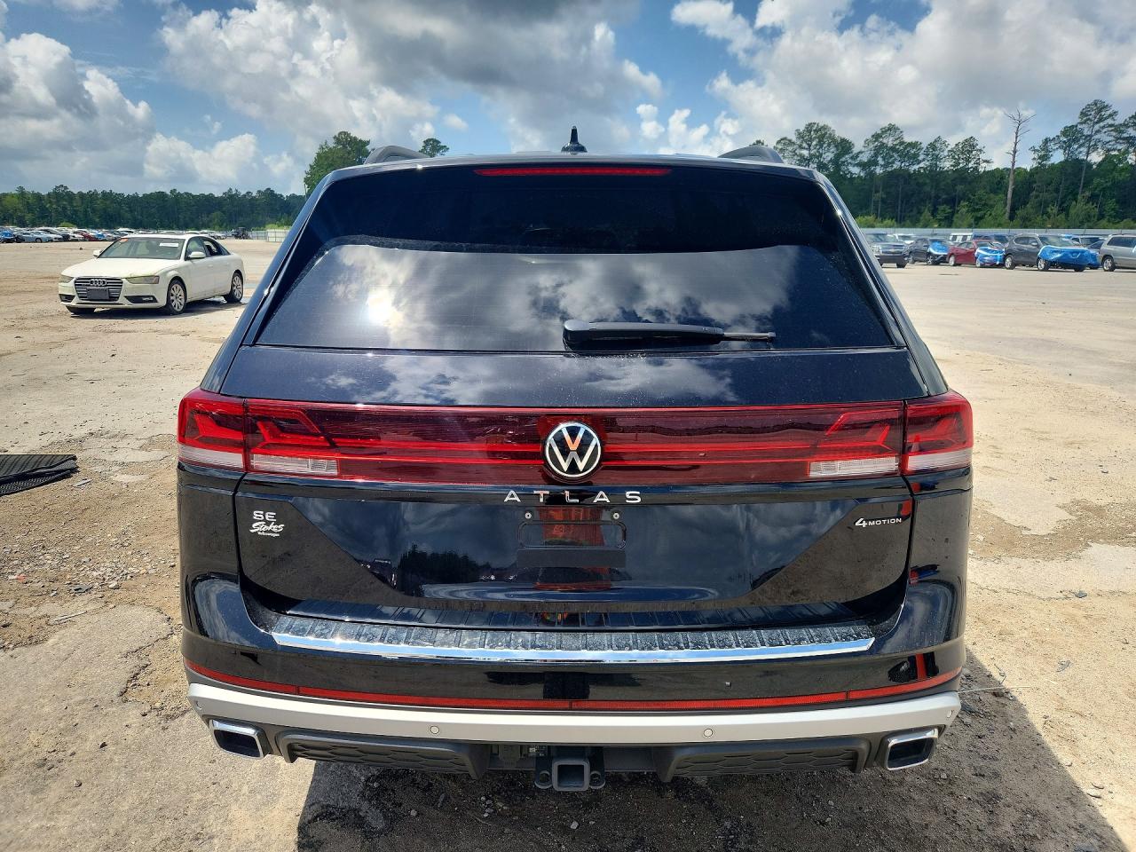Volkswagen Atlas Peak Edition SE 2025 5