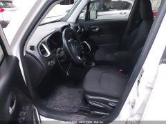 Jeep Renegade Latitude 2019 9