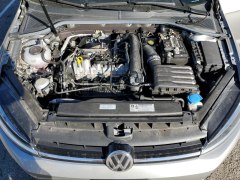 Volkswagen Golf SE 2019 10
