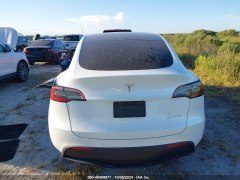 Tesla Model Y Long Range 2022 7