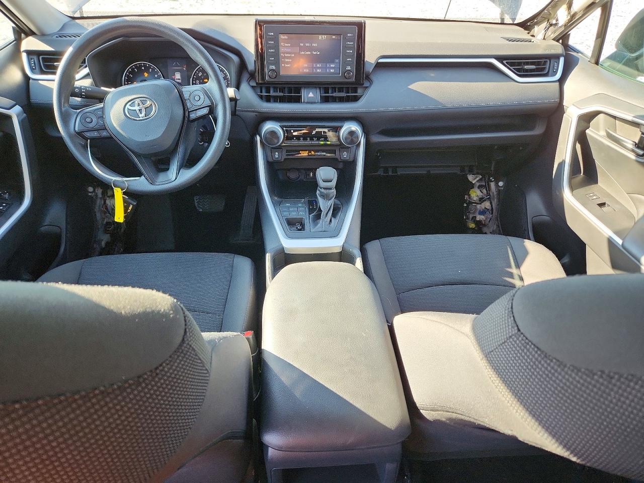 Toyota Rav4 LE 2019 7