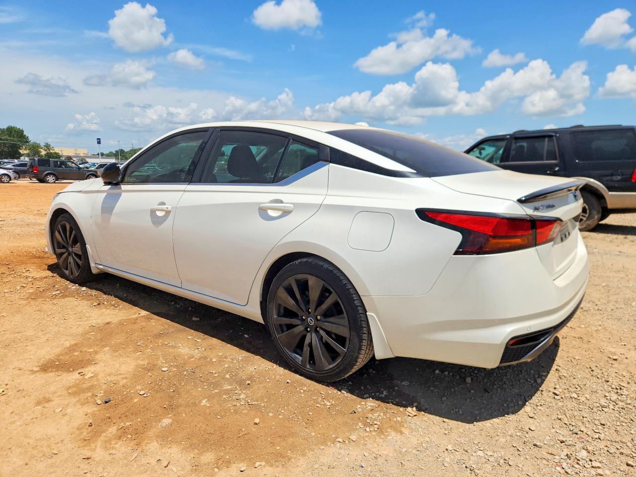 Nissan Altima Sr 2020 1