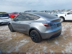 Tesla Model Y Long Range 2024 5