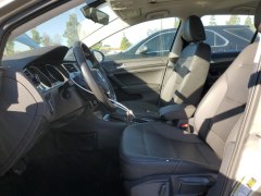 Volkswagen Golf SE 2019 6