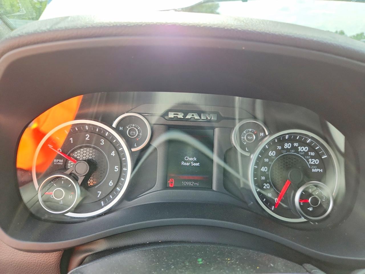 Ram 2500 Big Horn 2026 8