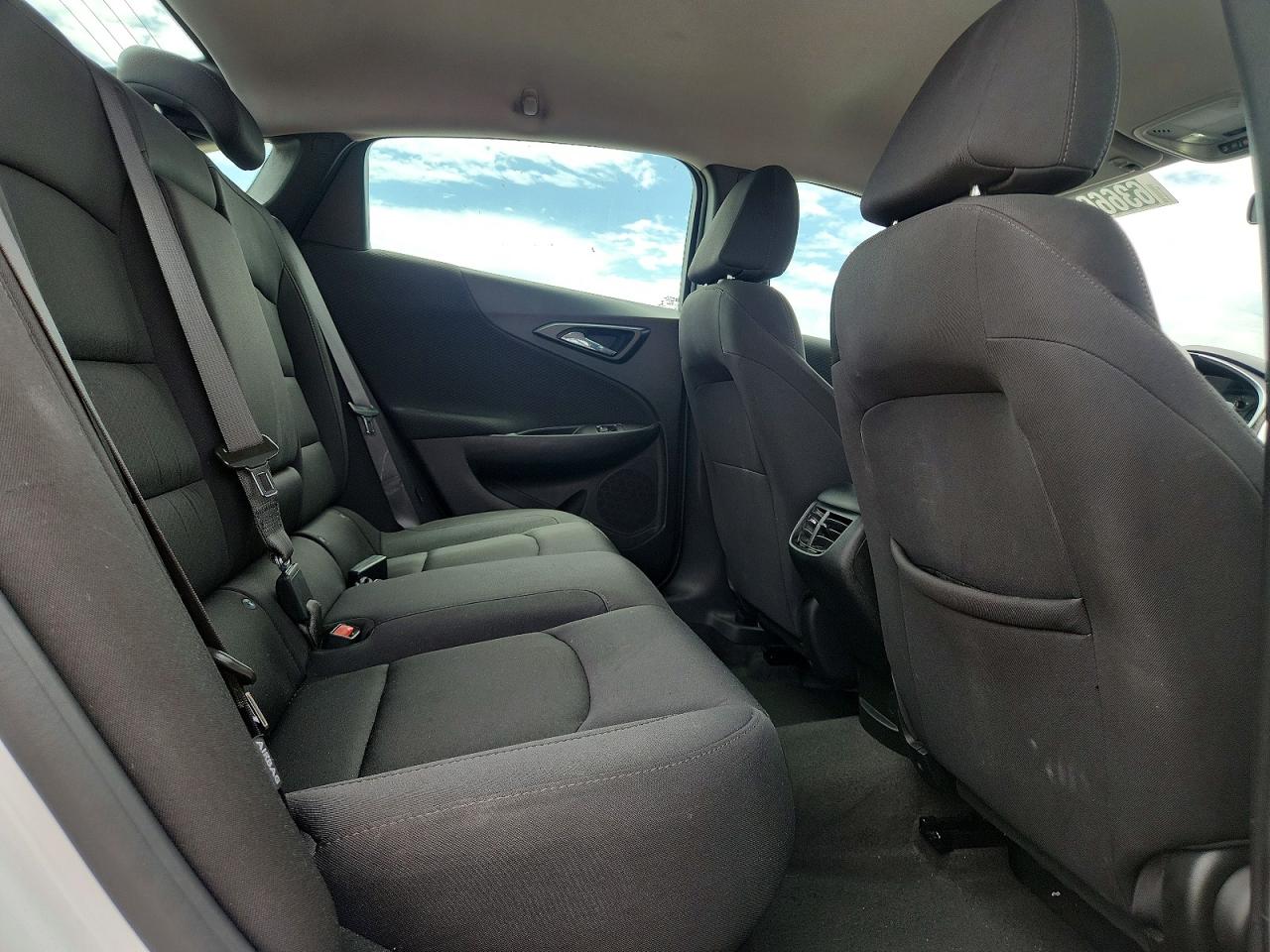 Chevrolet Malibu Lt 2024 9