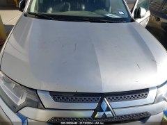 Mitsubishi Outlander SE 2019 4