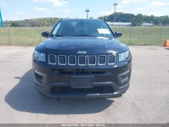 Jeep Compass Sport 2018 1