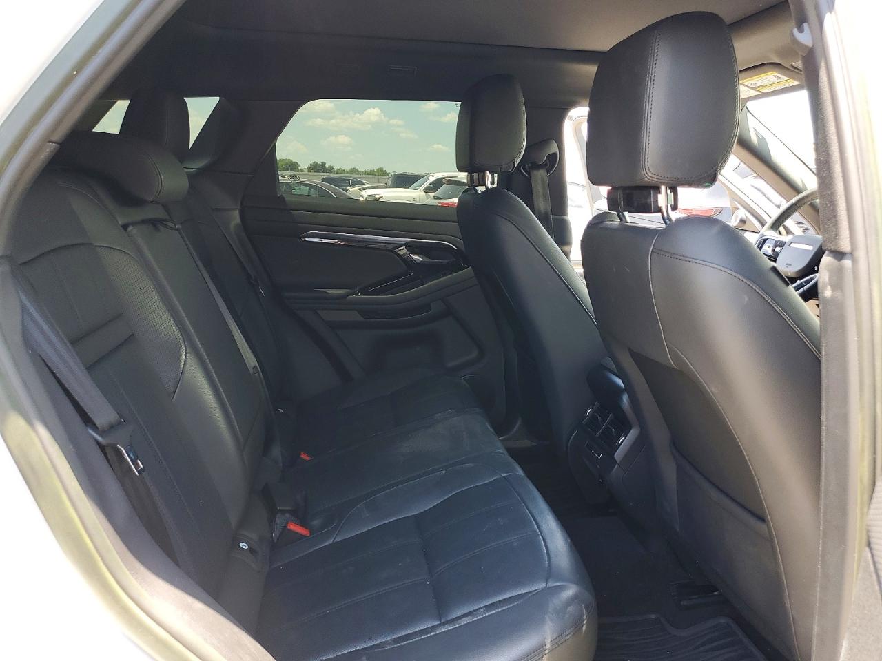 Land Rover Range Rover Evoque S 2023 10