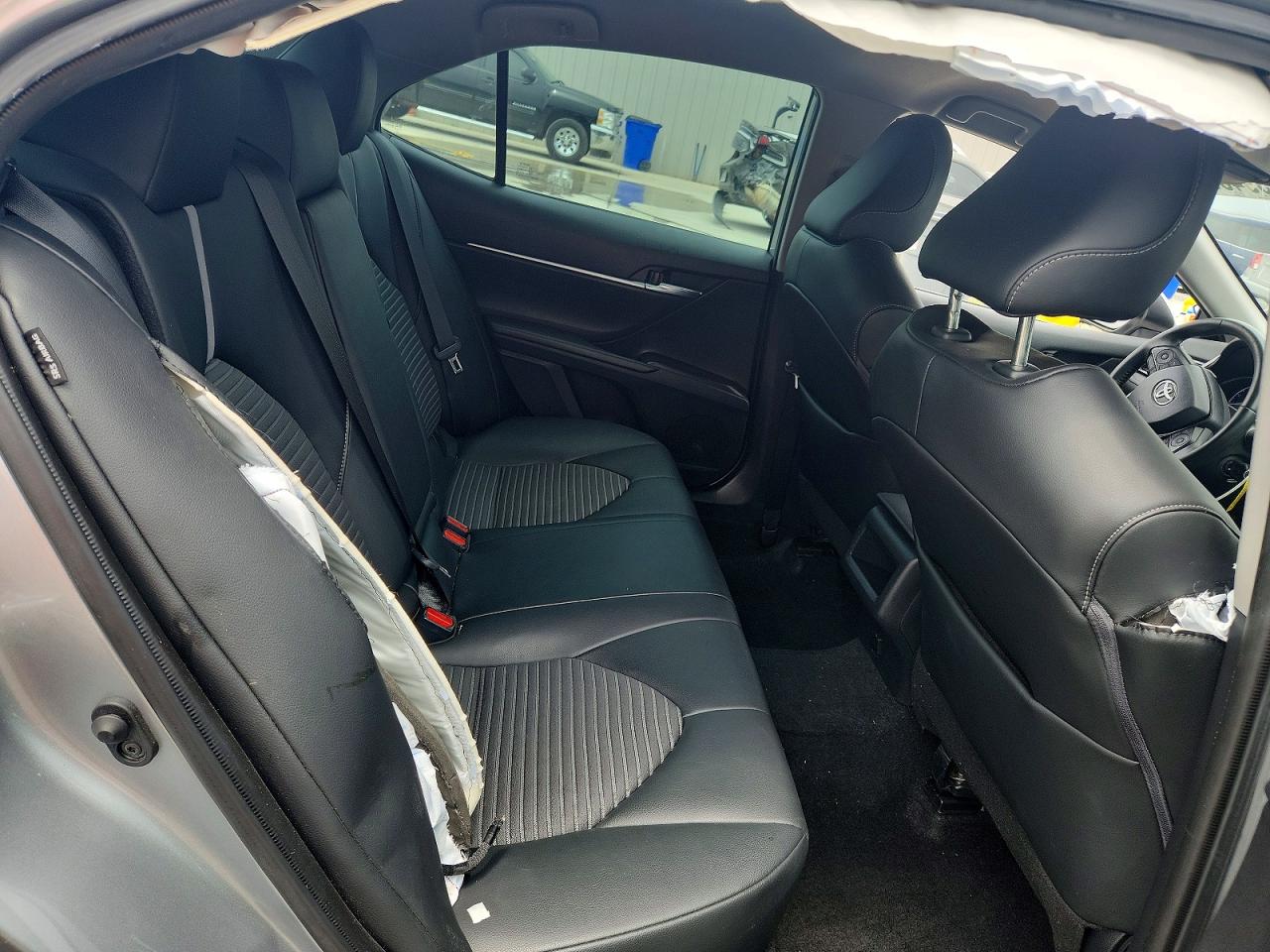Toyota Camry SE 2022 9