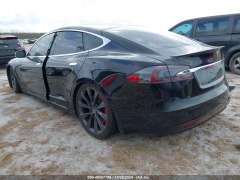 Tesla Model S Performance 2020 6