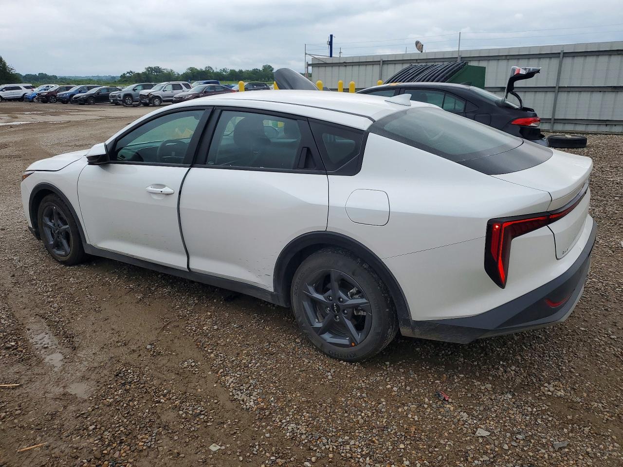 Kia K4 Lxs 2026 1