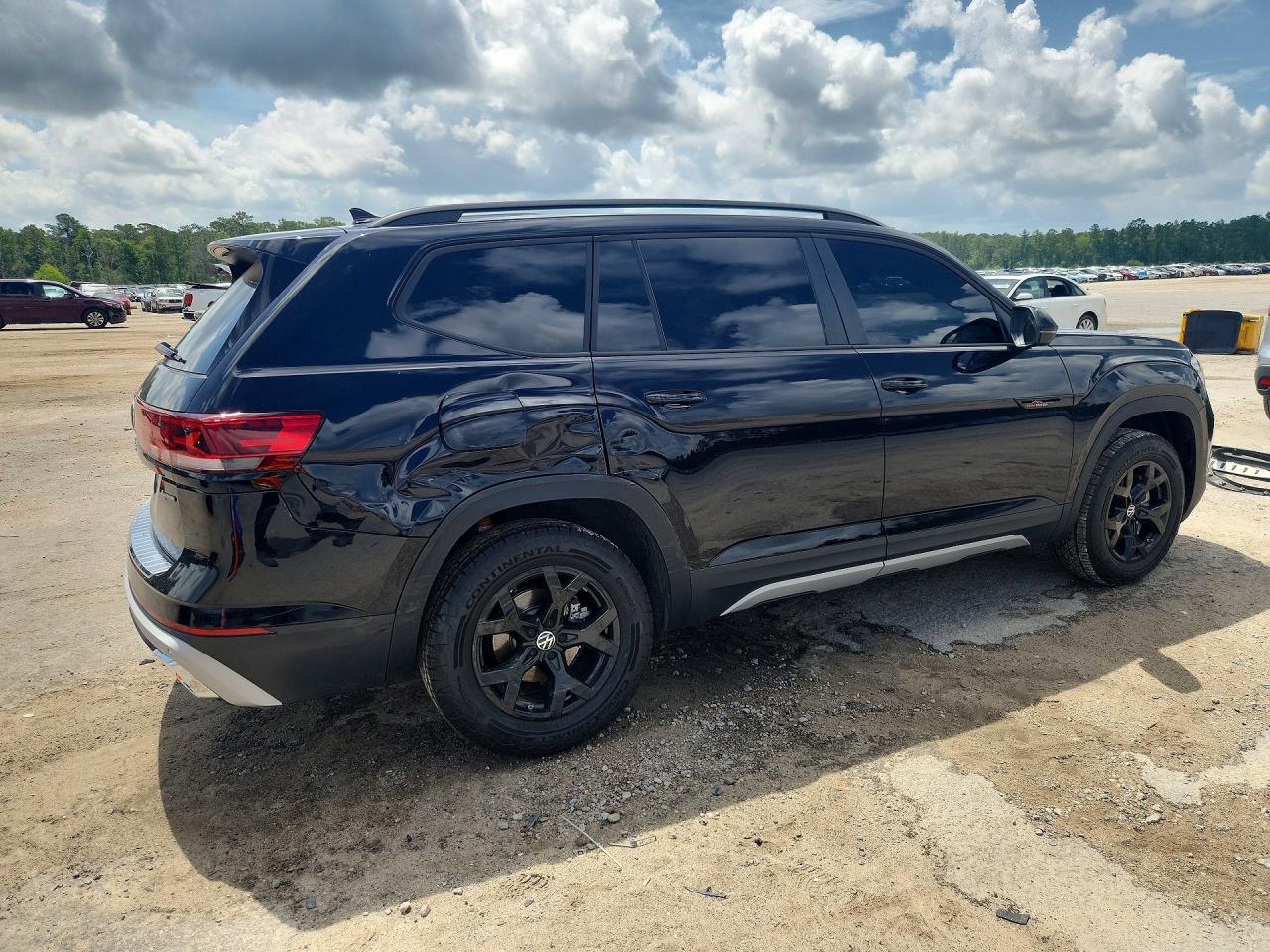 Volkswagen Atlas Peak Edition SE 2025 2