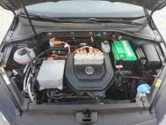 Volkswagen e-Golf SEL 2015 11