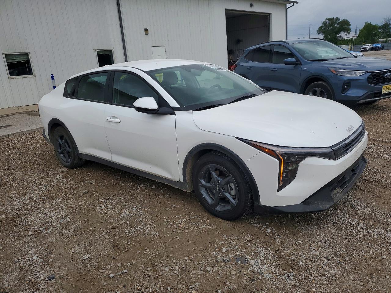 Kia K4 Lxs 2026 3