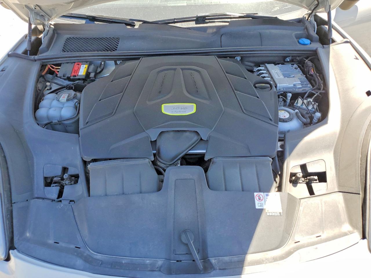 Porsche Cayenne E-Hybrid 2023 11