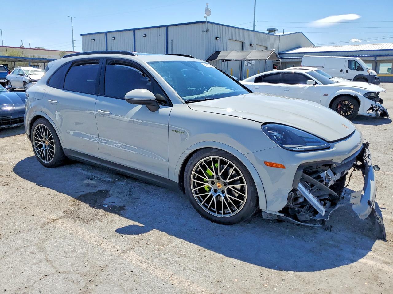Porsche Cayenne E-Hybrid 2023 3
