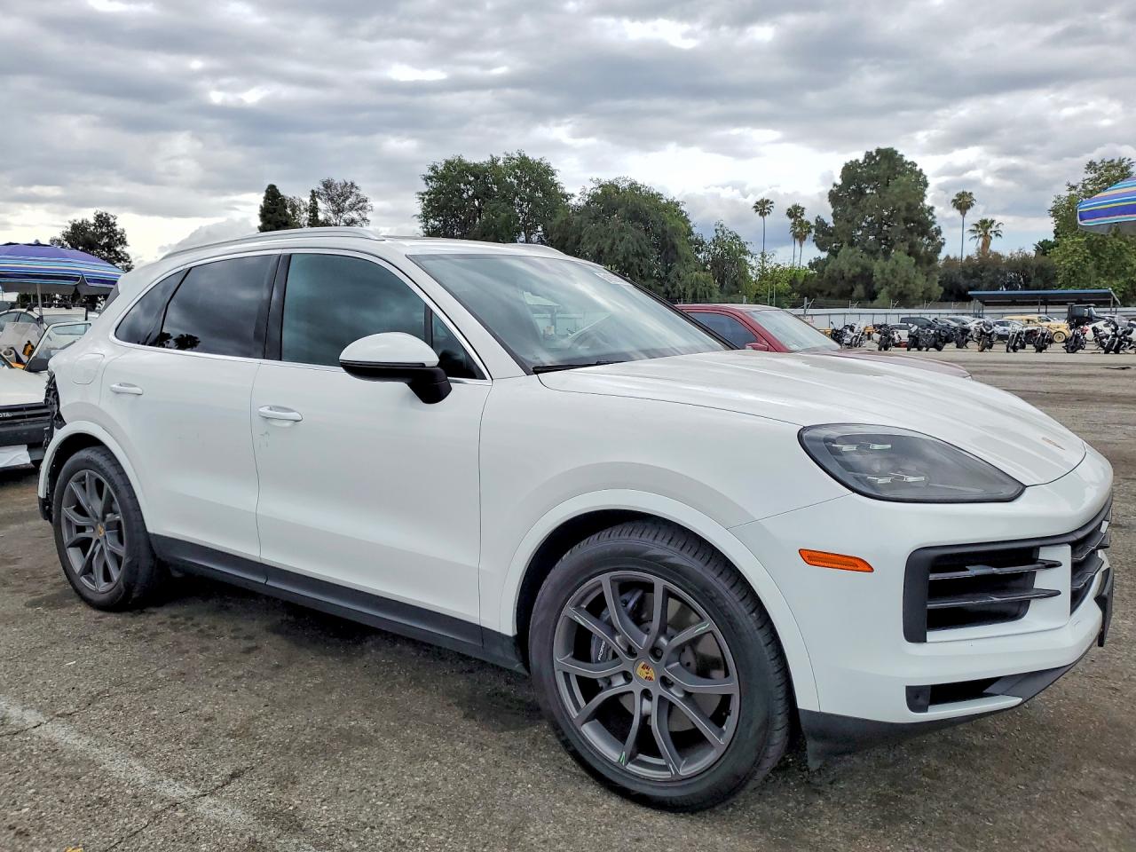 Porsche Cayenne 2024 3