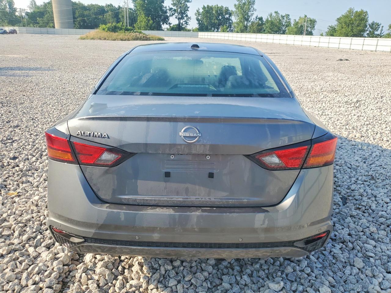 Nissan Altima Sv 2026 5