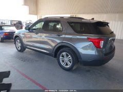 Ford Explorer XLT 2022 4