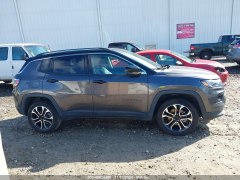 Jeep Compass Limited 2022 8