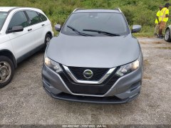 Nissan Rogue SV 2021 1