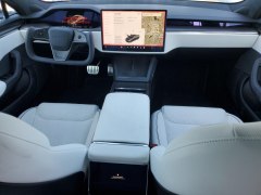 Tesla Model S Plaid 2021 7
