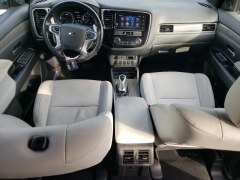 Mitsubishi Outlander SEL Hybrid 2019 7