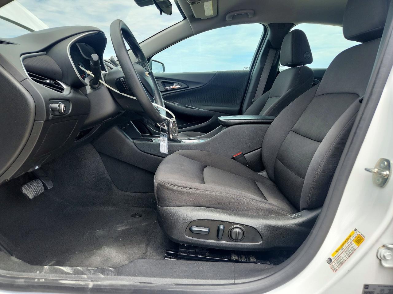 Chevrolet Malibu Lt 2024 6