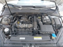 Volkswagen Golf SE 2021 10